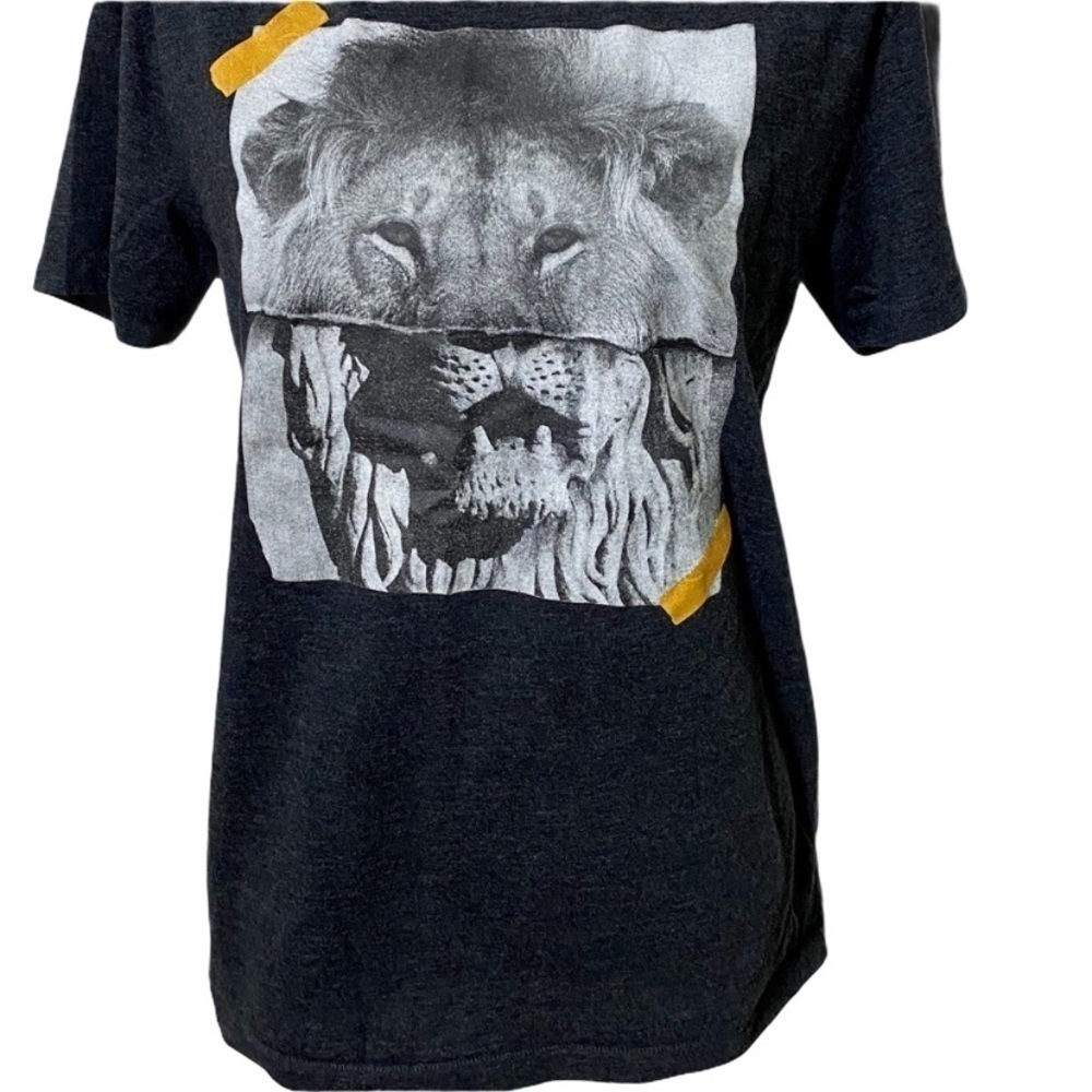 Aeropostale Men's Graphic T-Shirt Gray Medium